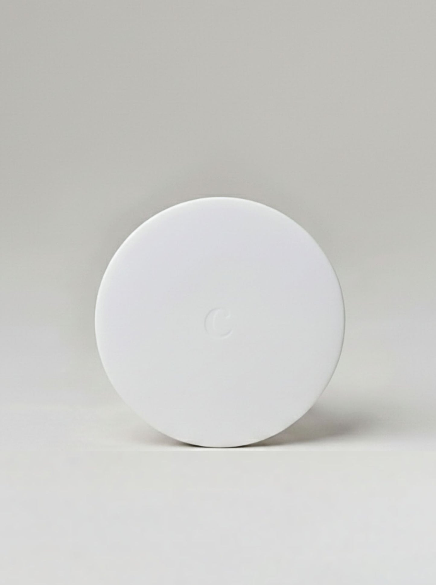 Kerzendeckel der Signature Duftkerze von Coel Fragrances von Vorne