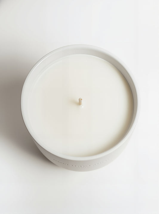 Signature Duftkerze Oak & Moss von Coel Fragrances, handgemacht in Zuerich